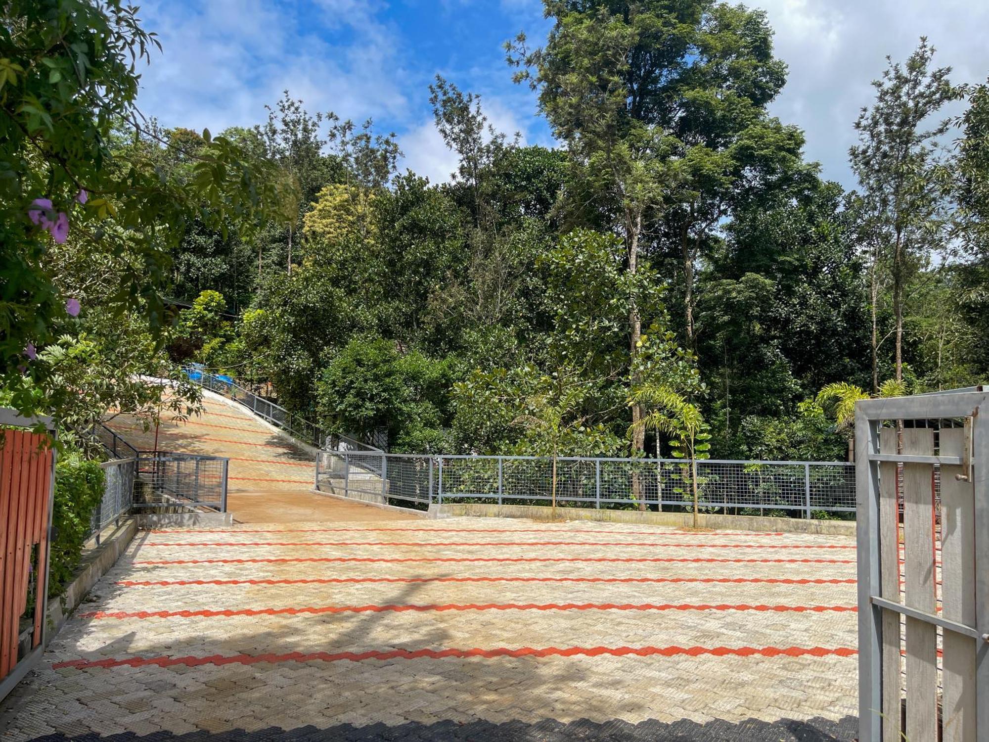 Snow Hills Resorts Thekkady Exterior foto